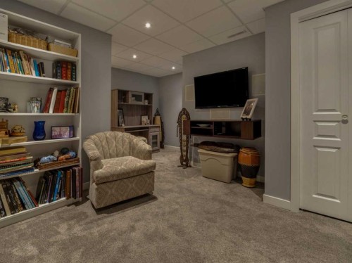 9-241 Silkstone Road West, Lethbridge, AB - Indoor