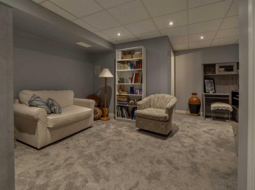 9-241 Silkstone Road West, Lethbridge, AB - Indoor
