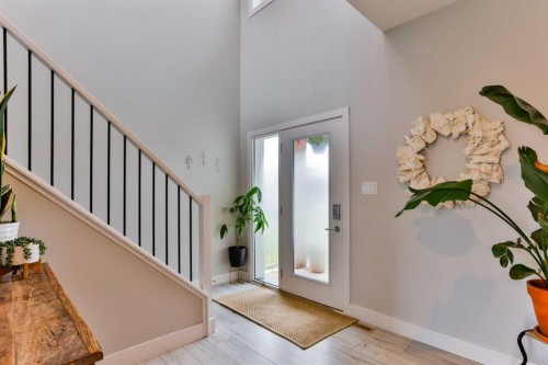 1222 Pacific Circle West, Lethbridge, AB - Indoor Photo Showing Other Room