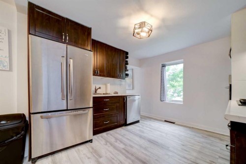201 5 Street, Cowley, AB - Indoor Photo Showing Kitchen