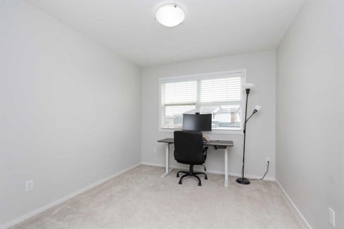 417 Moonlight Way West, Lethbridge, AB - Indoor Photo Showing Office