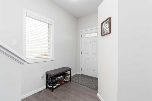 417 Moonlight Way West, Lethbridge, AB - Indoor Photo Showing Other Room