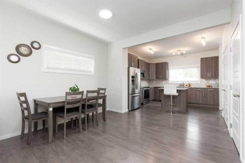 417 Moonlight Way West, Lethbridge, AB - Indoor Photo Showing Other Room