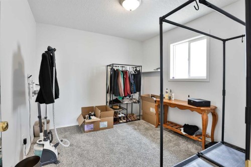 52 Ermineview Way North, Lethbridge, AB - Indoor