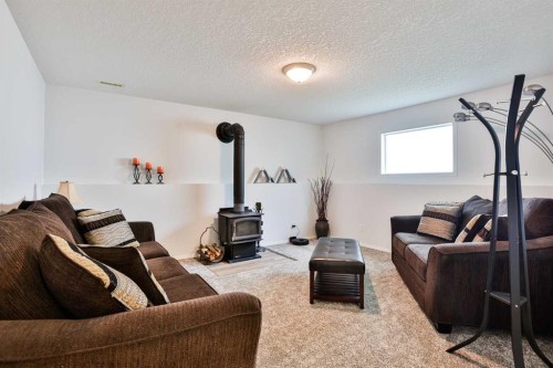 52 Ermineview Way North, Lethbridge, AB - Indoor