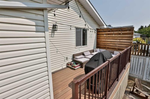52 Ermineview Way North, Lethbridge, AB - Outdoor With Exterior