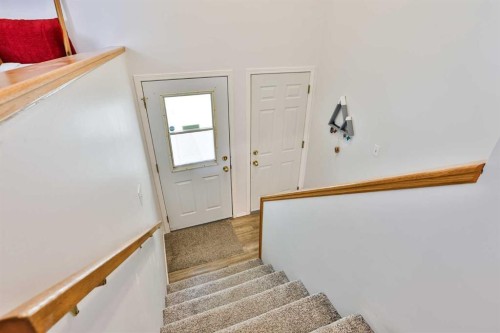 52 Ermineview Way North, Lethbridge, AB - Indoor Photo Showing Other Room