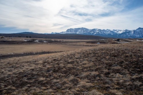 2 Paradise Drive, Rural Cardston County, AB 