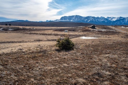 2 Paradise Drive, Rural Cardston County, AB 