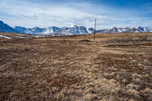 2 Paradise Drive, Rural Cardston County, AB 