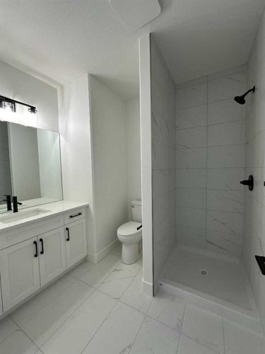 8305 18 Avenue, Coleman, AB - Indoor Photo Showing Bathroom