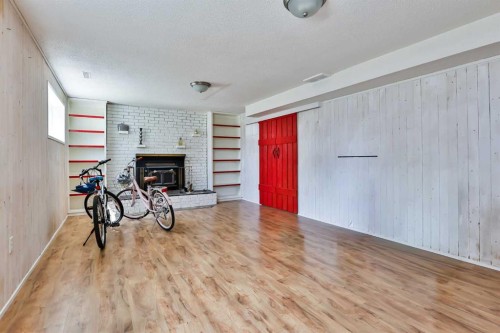 433 5 Avenue, Stirling, AB - Indoor With Fireplace