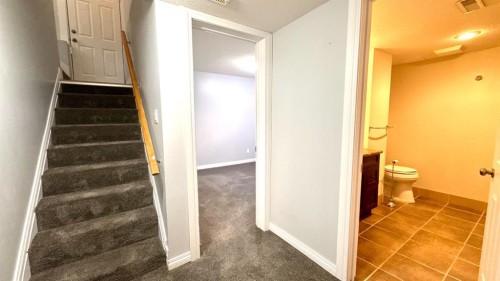 1408 12 Avenue South, Lethbridge, AB - Indoor
