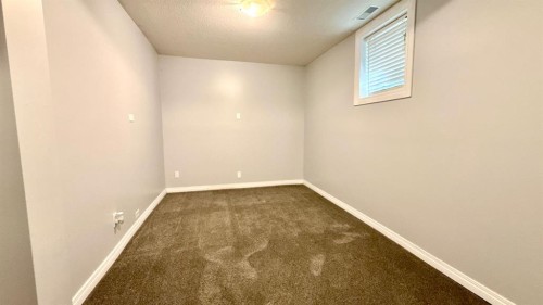 1408 12 Avenue South, Lethbridge, AB - Indoor Photo Showing Other Room