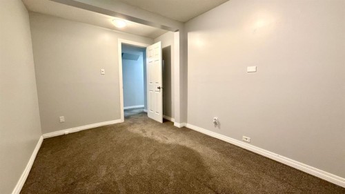 1408 12 Avenue South, Lethbridge, AB - Indoor Photo Showing Other Room