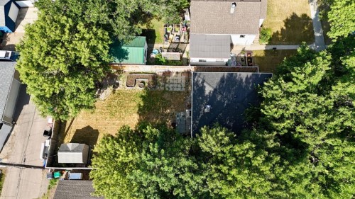 1408 12 Avenue South, Lethbridge, AB - Outdoor