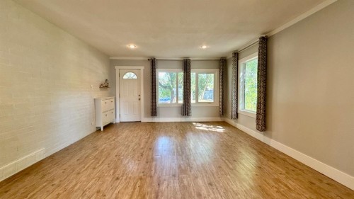1408 12 Avenue South, Lethbridge, AB - Indoor Photo Showing Other Room