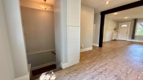 1408 12 Avenue South, Lethbridge, AB - Indoor Photo Showing Other Room