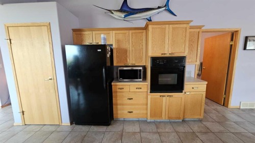 507 1 Avenue, Warner, AB - Indoor Photo Showing Kitchen