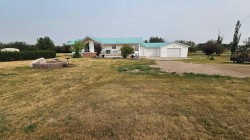 507 1 Avenue Warner, AB T0K 2L0