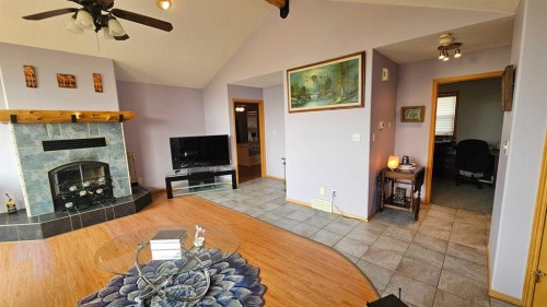 507 1 Avenue, Warner, AB - Indoor Photo Showing Living Room With Fireplace