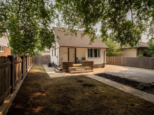 731 17 Street North, Lethbridge, AB - Outdoor
