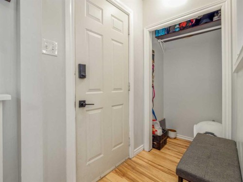 731 17 Street North, Lethbridge, AB - Indoor Photo Showing Other Room
