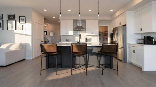 781 Atlantic Cove West, Lethbridge, AB - Indoor Photo Showing Kitchen With Stainless Steel Kitchen With Upgraded Kitchen