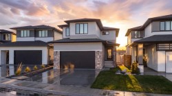 781 Atlantic Cove WESTLethbridge, AB T1J 5S9
