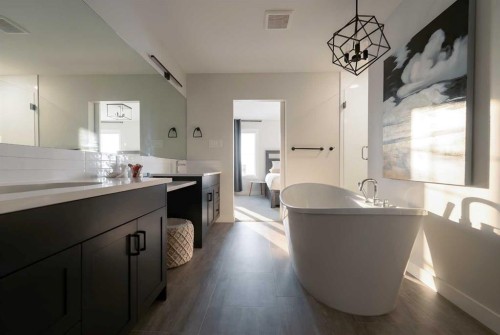 781 Atlantic Cove West, Lethbridge, AB - Indoor
