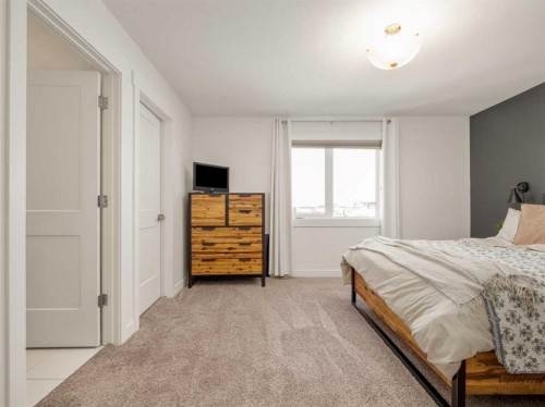 279 Northlander Bend West, Lethbridge, AB - Indoor Photo Showing Bedroom