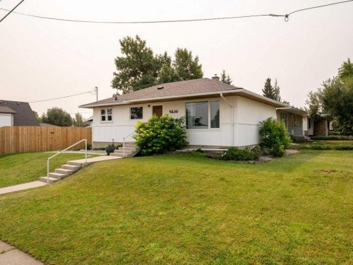 690 Florence Street  Pincher Creek, AB T0K 1W0