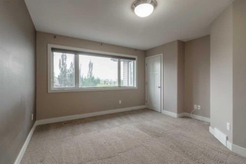 810 Keystone Meadows West, Lethbridge, AB - Indoor Photo Showing Other Room