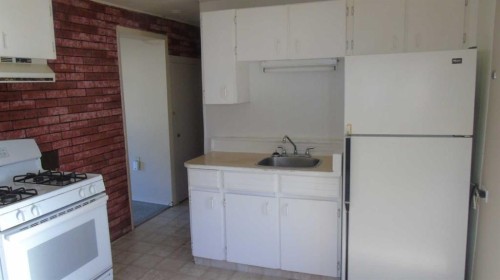 340 26 Street, Fort Macleod, AB - Indoor Photo Showing Kitchen