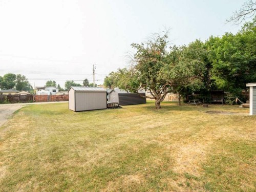 2209 22 Avenue, Coaldale, AB - Outdoor