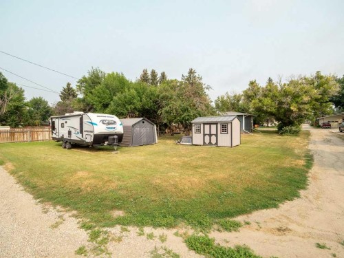 2209 22 Avenue, Coaldale, AB - Outdoor