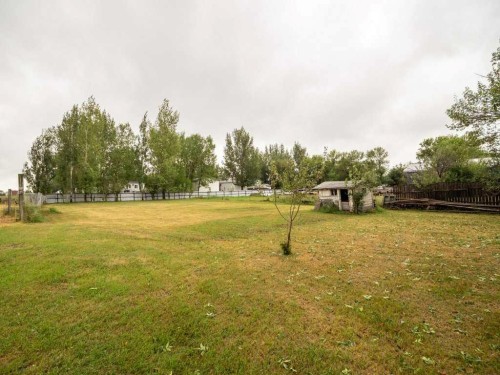 1503 20 Street, Coaldale, AB - Outdoor