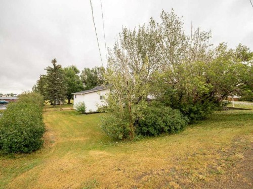 1503 20 Street, Coaldale, AB - Outdoor