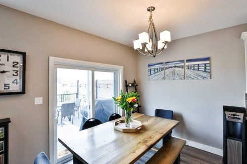 183 Crocus Terrace West, Lethbridge, AB - Indoor Photo Showing Dining Room