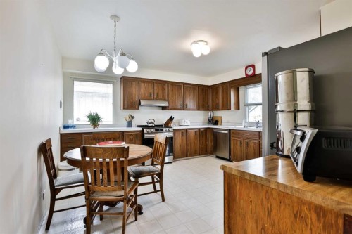 1323 3A Avenue North, Lethbridge, AB - Indoor