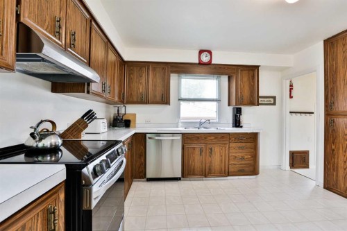 1323 3A Avenue North, Lethbridge, AB - Indoor Photo Showing Kitchen With Double Sink