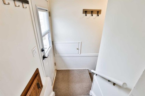 1323 3A Avenue North, Lethbridge, AB - Indoor Photo Showing Other Room