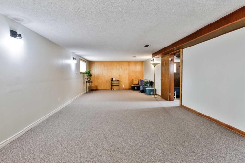 1323 3A Avenue North, Lethbridge, AB - Indoor Photo Showing Other Room