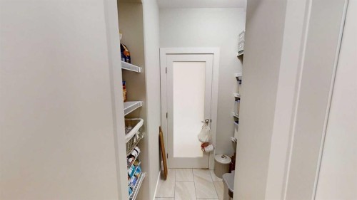 320 Stonecrest Place West, Lethbridge, AB - Indoor