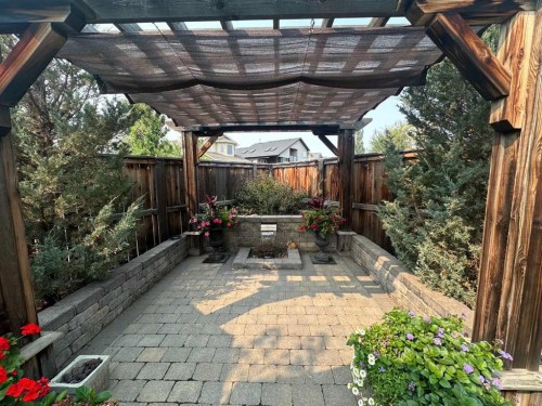 320 Stonecrest Place West, Lethbridge, AB - Outdoor With Deck Patio Veranda