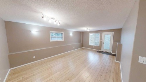 802 Aberdeen Place West, Lethbridge, AB - Indoor Photo Showing Other Room