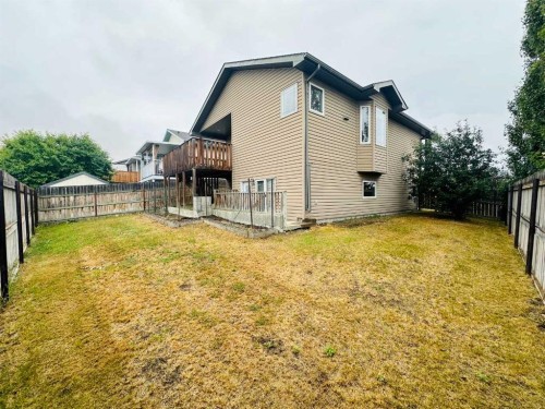 802 Aberdeen Place West, Lethbridge, AB - Outdoor With Exterior