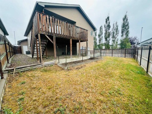 802 Aberdeen Place West, Lethbridge, AB - Outdoor With Deck Patio Veranda