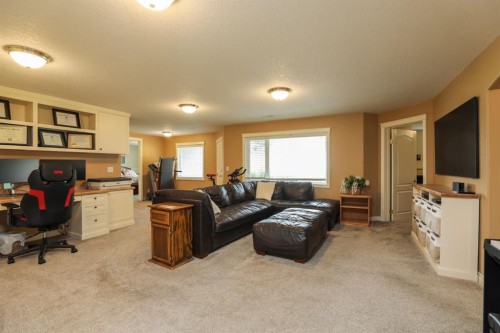 14 Centennial Place, Magrath, AB - Indoor Photo Showing Other Room