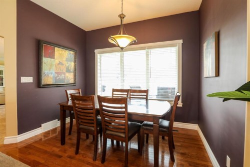 14 Centennial Place, Magrath, AB - Indoor Photo Showing Dining Room
